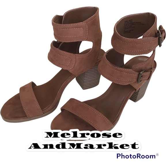 Brown Sandals - Picture 1 of 6